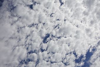青空 雲 晴れ間