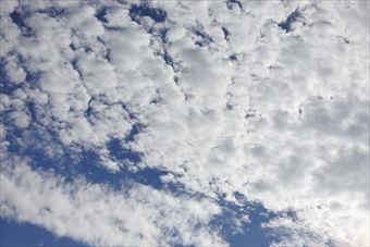 青空 雲 晴れ間
