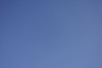 雲がない 空 冬 冬空 青空 真っ青な空 青 空 雲ひとつない空 