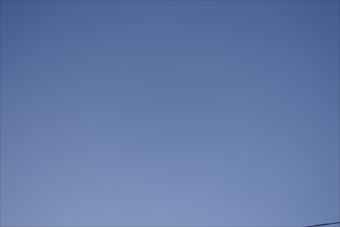 青 空 雲ひとつない空 真っ青な空 青空 青い空 冬