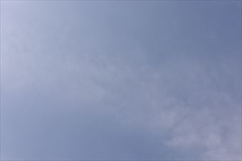 青空 雲 斜め