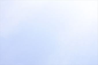 空 水色 まぶしい 晴れ