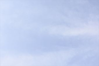 空 明るい 青 白 水色