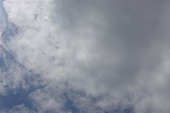 晴れてるの？曇っているの？雨降るの？