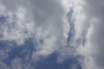 雨雲 青空 天気急変