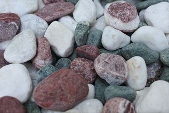 砂利 玉石 大きい