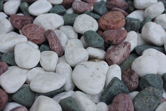 河原 石 きれい カラフル 色