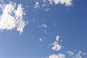 きれいな空です。時間が経つのを忘れます