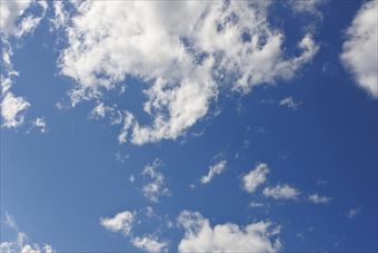 きれいな空です。青いです。