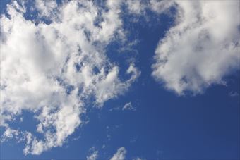 きれいな空だなぁ。今日の天気は晴れです