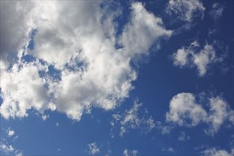雨雲が近づいてきました