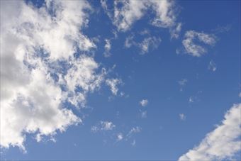 夏の空。まっさお。