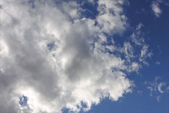 雨降りそうな雲だなぁ