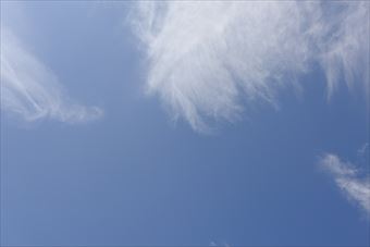 きれいな空を見ていると時間が経つのを忘れます