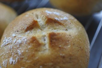 あぁ幸せ。パンの焼きあがり