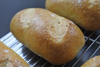 パン屋さんは朝が早い