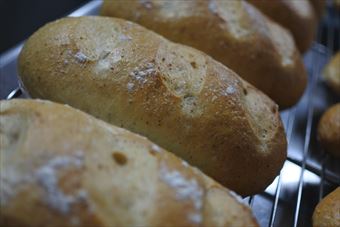 フランスパンです