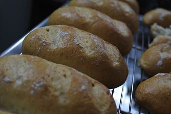 焼き立てのパンで幸せ