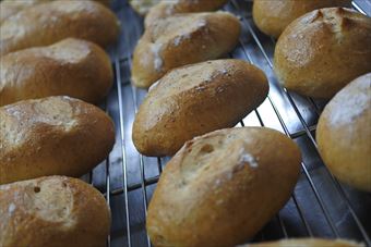焼き立てのパンは気持ちまでほっこり