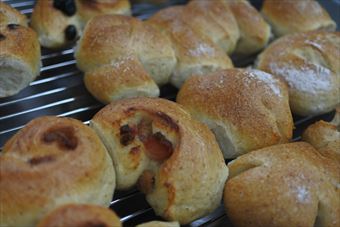 焼き立てのパン。美味しそうです