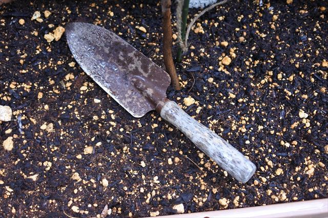 スコップ 古い ガーデニング