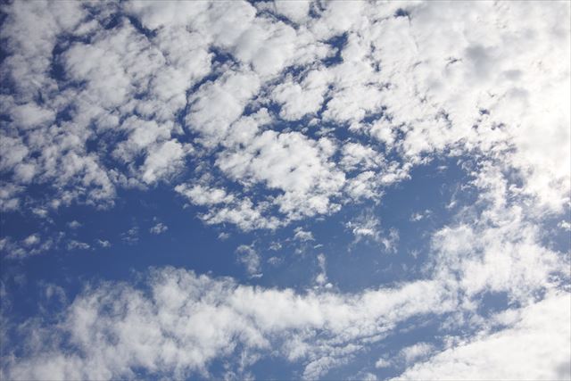 青空 雲 晴れ間