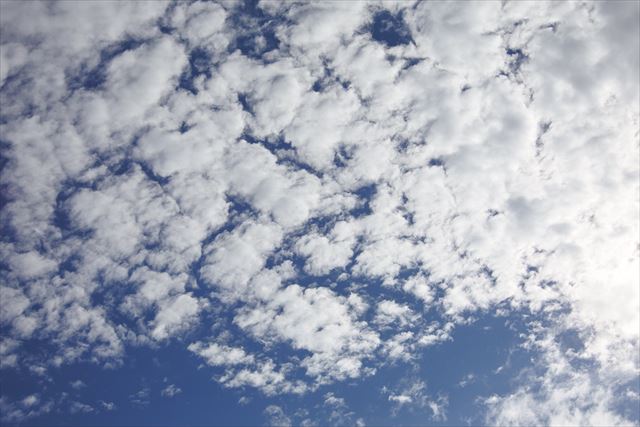 青空 雲 晴れ間