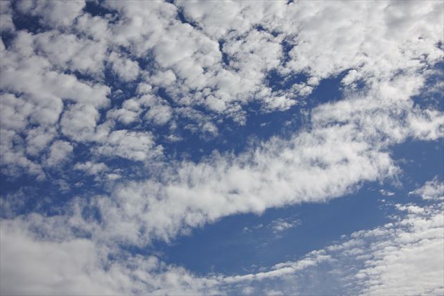 青空 雲 晴れ間