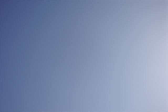 快晴 青空 雲ひとつない