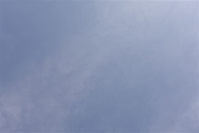 太陽 雲 薄い 斜め