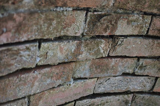 レンガ 赤 カーブ 古い 歴史