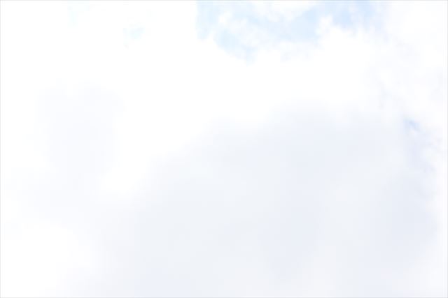 雲の多いお天気です。でも晴れています