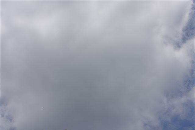 雨雲。天気急変。今にも降り出しそう