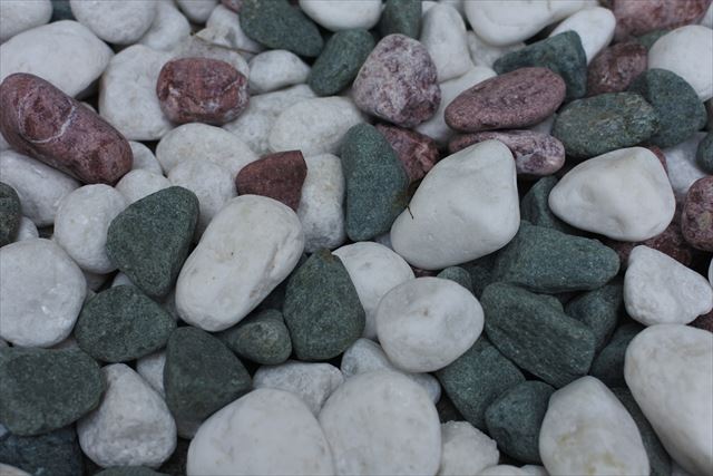 砂利 きれい 緑