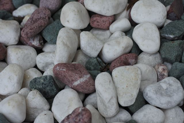 石 色 丸 白 赤 緑