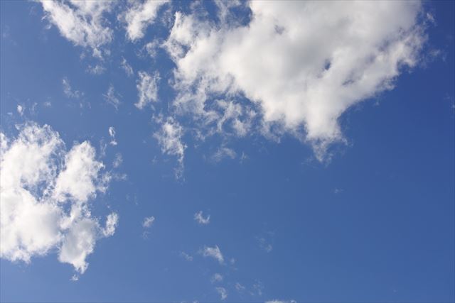 白い雲がきれいです