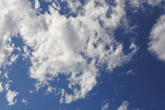 青い空、白い雲