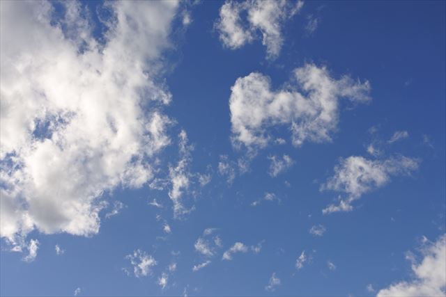 空がきれいだなぁと思って写真撮った