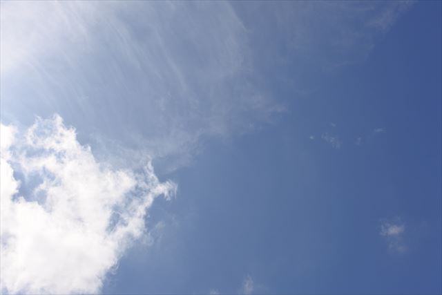 あぁきれいな空。今日も１日がんばろう
