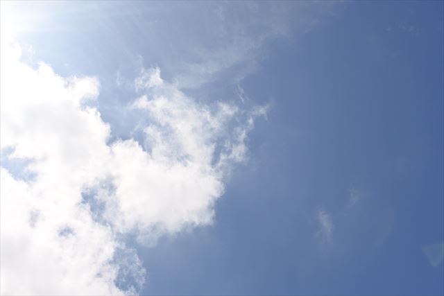 いいお天気だなぁ。きれいな空だなぁ