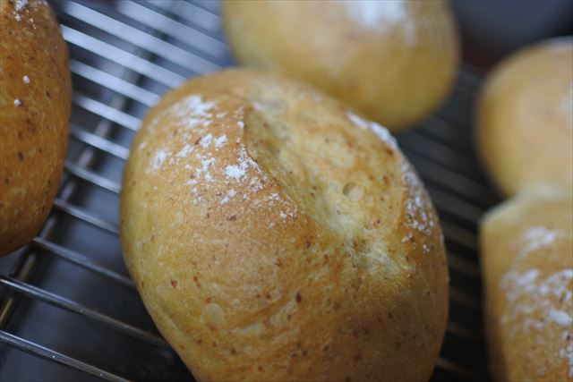 パンが焼きあがりました