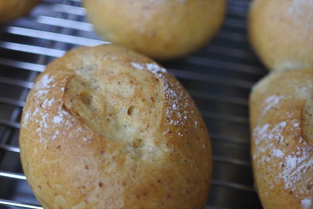 フランスパンが並んだ店頭