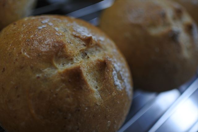 パンが焼き立てでハッピーです