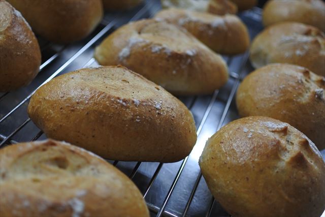 パン屋さんを見つけました