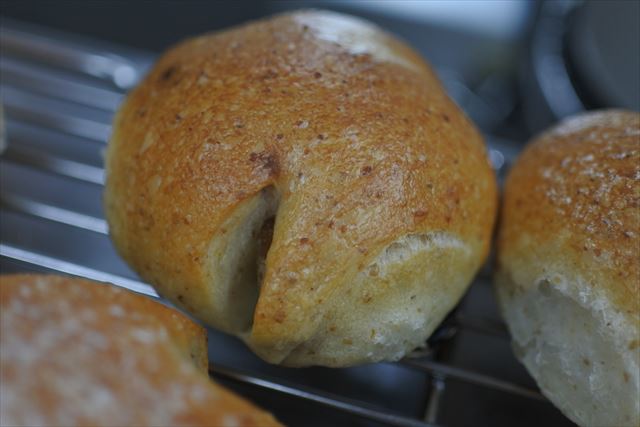 焼き立てパン