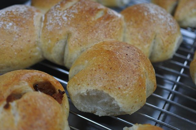 プレーンブレッド