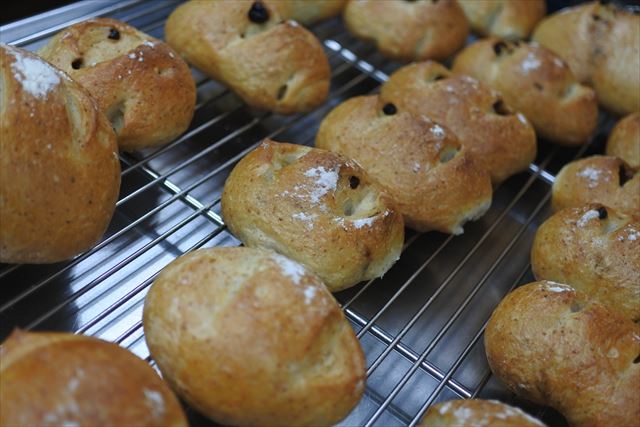 レーズンパンを並べてみた